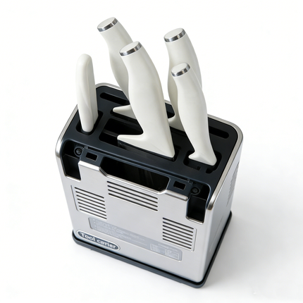 LionSteel Three Rapid Folder Knife 2.95" M390 Blade, Matte Titanium/Carbon Fiber Handles